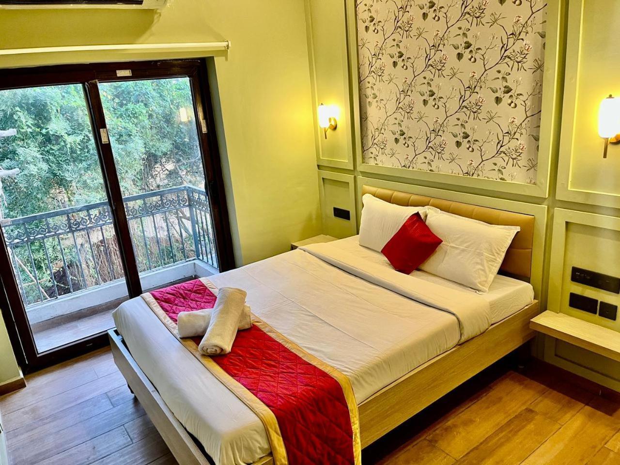 Hotel Castle Manor - Auroville Beach ポンディシェリ エクステリア 写真